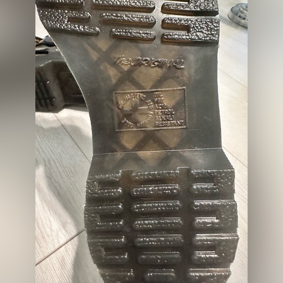 NEW Dr. Martens Unisex Fusion Cristofor Boots- size 6wms - Picture 13 of 16